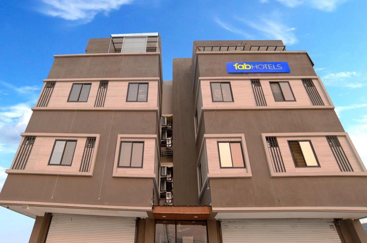 Fabhotel Dev'S Inn Indore Exteriör bild